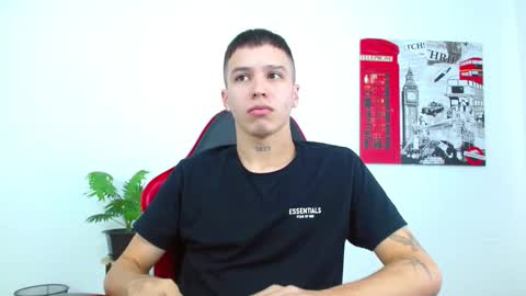 cumandres online show from 12/02/25, 02:23