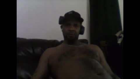 Snapshot of cumattraction chatting on 01/26/25, 04:30 Cum-In Attraction online show from 01/26/25, 04:30