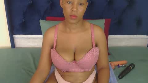 Snapshot of cumcandyqueen chatting on 02/27/26, 07:41 cumcandyqueen online show from 02/27/26, 07:41