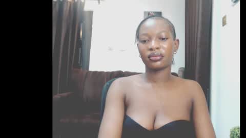 cumebony_petit online show from 04/23/26, 03:36