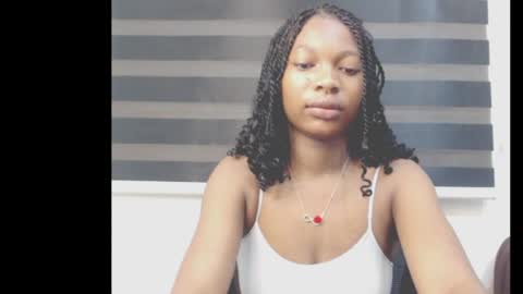Snapshot of cumebony_petit chatting on 05/04/26, 05:25 cumebony_petit online show from 05/04/26, 05:25