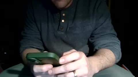 Snapshot of cumfacialxxx chatting on 12/21/25, 04:36 cumfacialxxx online show from 12/21/25, 04:36