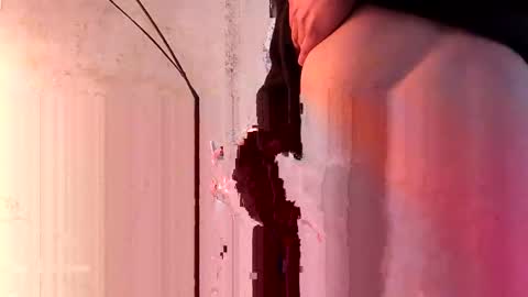 Snapshot of cumfeetbass chatting on 02/15/25, 07:16 cumfeetbass online show from 02/15/25, 07:16