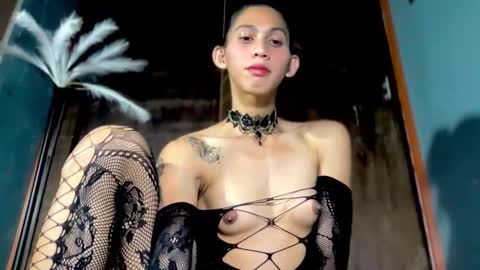 YOUR KWEEN STELLINA online show from 10/20/25, 06:25