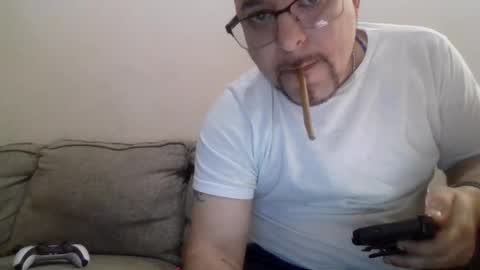 Snapshot of cummachine2022 chatting on 03/07/25, 01:53 cummachine2022 online show from 03/07/25, 01:53