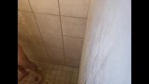 Snapshot of cummachine2022 chatting on 09/26/25, 02:26 cummachine2022 online show from 09/26/25, 02:26