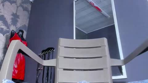 Snapshot of cumming_tiffani chatting on 09/23/25, 01:47 cumming tiffani online show from 09/23/25, 01:47