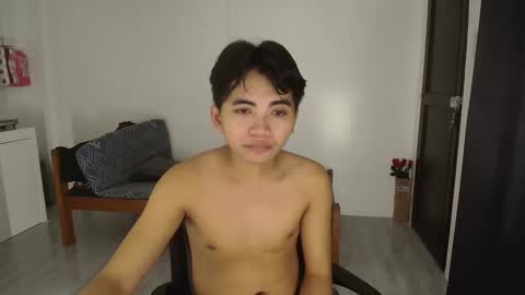 Snapshot of cummingyu chatting on 11/03/25, 12:50 cummingyu online show from 11/03/25, 12:50