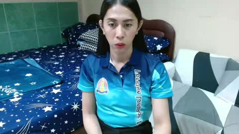 Snapshot of cummleahcumm chatting on 02/13/25, 07:03 Leah Vergara online show from 02/13/25, 07:03