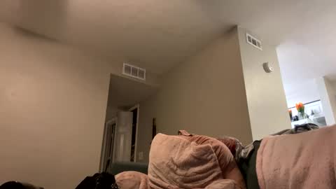 Snapshot of cumontae chatting on 01/14/25, 11:37 Pussy whipped babyboy online show from 01/14/25, 11:37