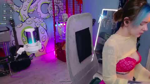 CUMpotikEve online show from 04/21/26, 03:24