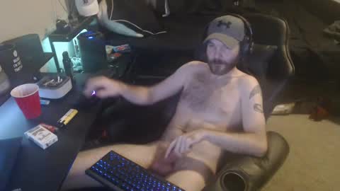 Snapshot of cumslinger2003 chatting on 12/27/24, 09:50 cumslinger2003 online show from 12/27/24, 09:50