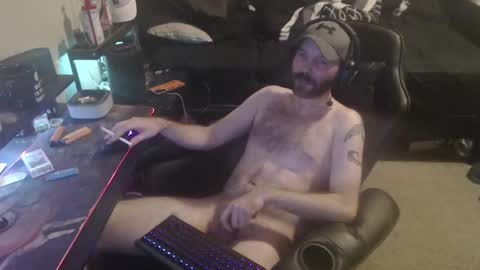 Snapshot of cumslinger2003 chatting on 02/07/25, 06:24 cumslinger2003 online show from 02/07/25, 06:24