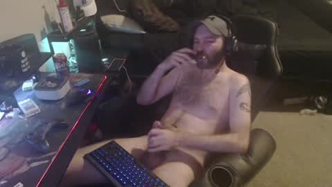 Snapshot of cumslinger2003 chatting on 02/12/25, 06:40 cumslinger2003 online show from 02/12/25, 06:40