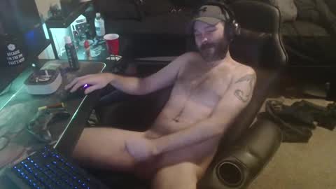 Snapshot of cumslinger2003 chatting on 02/26/25, 09:53 cumslinger2003 online show from 02/26/25, 09:53