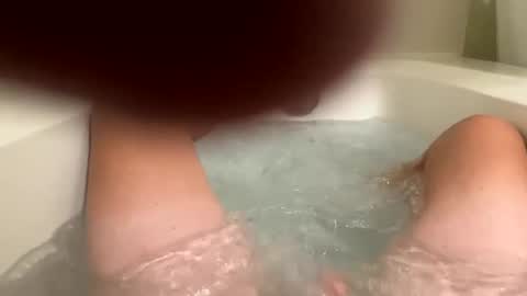 Snapshot of cumslowlyforu chatting on 12/28/24, 02:42 cumslowlyforu online show from 12/28/24, 02:42