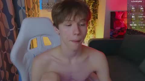 Snapshot of cumte_boy chatting on 06/11/26, 01:27 cumte_boy online show from 06/11/26, 01:27