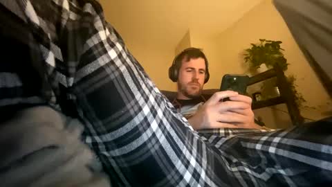 Snapshot of cumxdaddy chatting on 02/18/25, 10:58 cumxdaddy online show from 02/18/25, 10:58