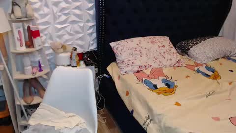 YOSHI online show from 12/10/24, 07:05