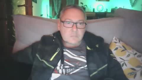 Snapshot of cuni6969 chatting on 02/24/25, 06:04 cuni6969 online show from 02/24/25, 06:04