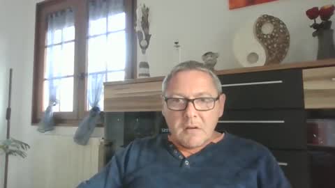 Snapshot of cuni6969 chatting on 10/21/25, 03:35 cuni6969 online show from 10/21/25, 03:35