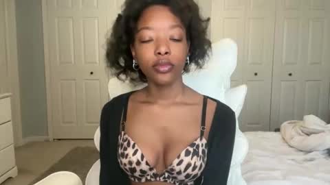 Anna online show from 10/26/25, 02:45