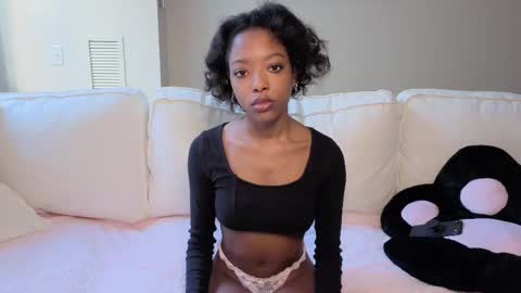 Anna online show from 10/29/25, 01:35