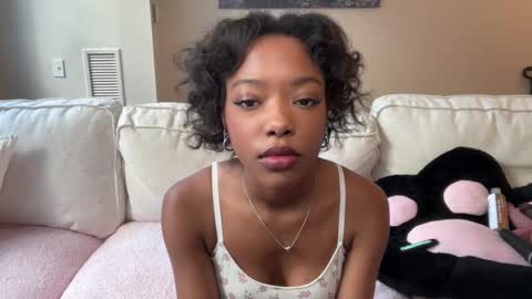 Anna online show from 12/04/25, 05:54