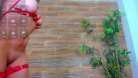 cupcake_izzy online show from 11/30/25, 04:16