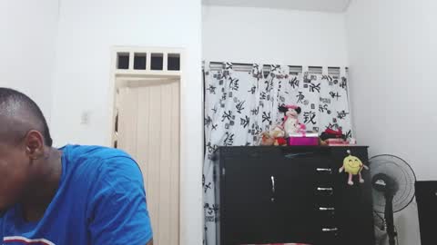 dominic and julieta... independent models online show from 01/31/25, 10:20