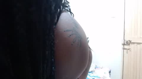 dominic and julieta... independent models online show from 06/25/26, 11:26