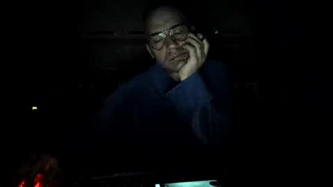 Snapshot of cuplu29 chatting on 01/18/25, 04:15 maria  alex online show from 01/18/25, 04:15