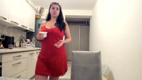 Snapshot of cuplu29 chatting on 02/18/25, 07:19 maria  alex online show from 02/18/25, 07:19