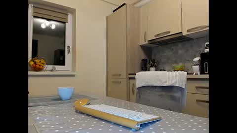 maria  alex online show from 12/05/25, 03:37