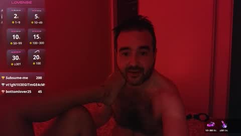 Snapshot of curiosillo1983 chatting on 10/15/25, 07:36 curiosillo1983 online show from 10/15/25, 07:36