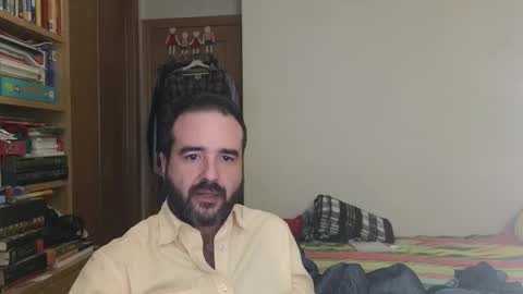 Snapshot of curiosillo1983 chatting on 11/06/25, 03:35 curiosillo1983 online show from 11/06/25, 03:35