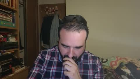 Snapshot of curiosillo1983 chatting on 11/12/25, 03:34 curiosillo1983 online show from 11/12/25, 03:34