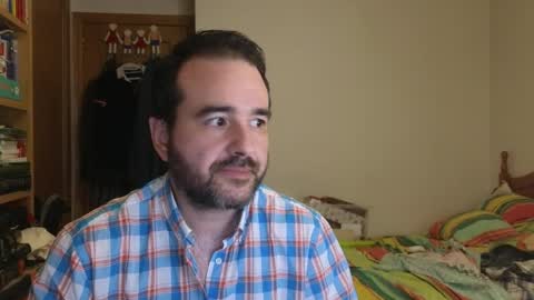 Snapshot of curiosillo1983 chatting on 06/04/26, 05:30 curiosillo1983 online show from 06/04/26, 05:30