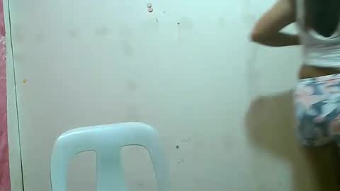 Snapshot of curious_girl247 chatting on 01/03/25, 11:12 curious_girl247 online show from 01/03/25, 11:12