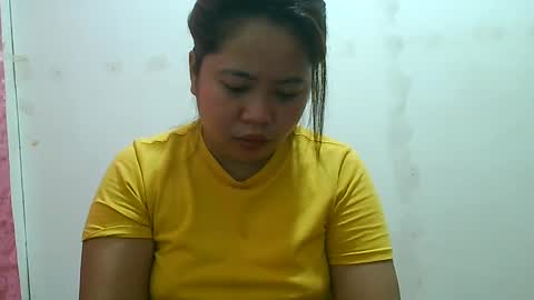 Snapshot of curious_girl247 chatting on 01/12/25, 07:10 curious_girl247 online show from 01/12/25, 07:10