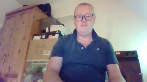 curiousax77 online show from 11/26/25, 05:25