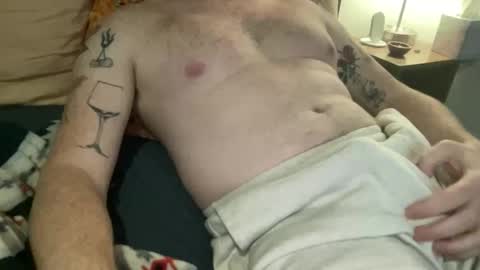 Snapshot of curiousmax18 chatting on 11/13/25, 05:23 Maxx online show from 11/13/25, 05:23