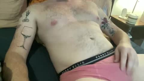 Snapshot of curiousmax18 chatting on 11/14/25, 05:33 Maxx online show from 11/14/25, 05:33