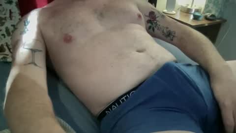 Snapshot of curiousmax18 chatting on 12/15/25, 06:45 Maxx online show from 12/15/25, 06:45