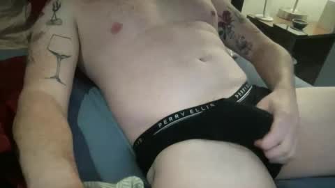 Snapshot of curiousmax18 chatting on 01/06/26, 06:33 Maxx online show from 01/06/26, 06:33