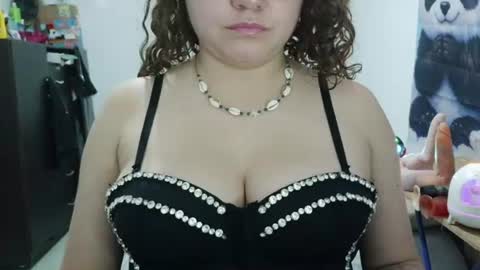 Vannesa online show from 06/26/26, 01:43