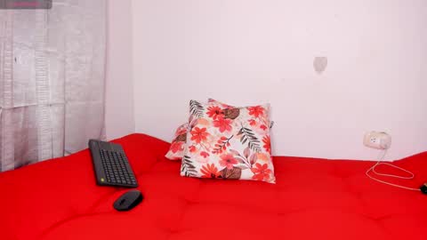 Snapshot of curly_sweett chatting on 02/18/25, 03:10 Curly - OF- CURLY SWEETT online show from 02/18/25, 03:10
