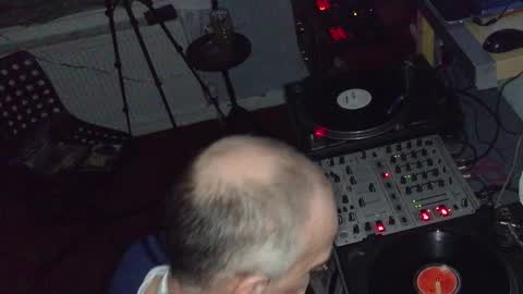 Snapshot of curvelover1977 chatting on 02/01/26, 11:14 curvelover1977 online show from 02/01/26, 11:14