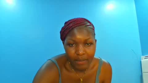 Snapshot of curvey_queen chatting on 02/01/26, 03:54 Lolah online show from 02/01/26, 03:54