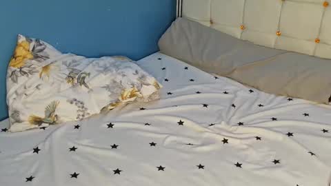 Snapshot of curvey_queen chatting on 02/06/26, 01:47 Lolah online show from 02/06/26, 01:47